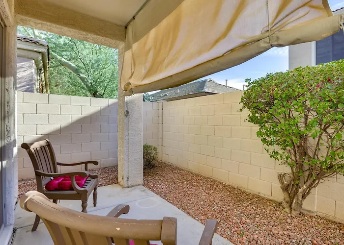 Holiday home Hike, Golf & Relax: Desert Retreat In
